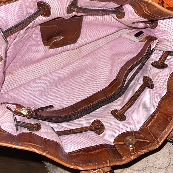 DOONEY & BOURKEClean inside - Picture 9 of 12